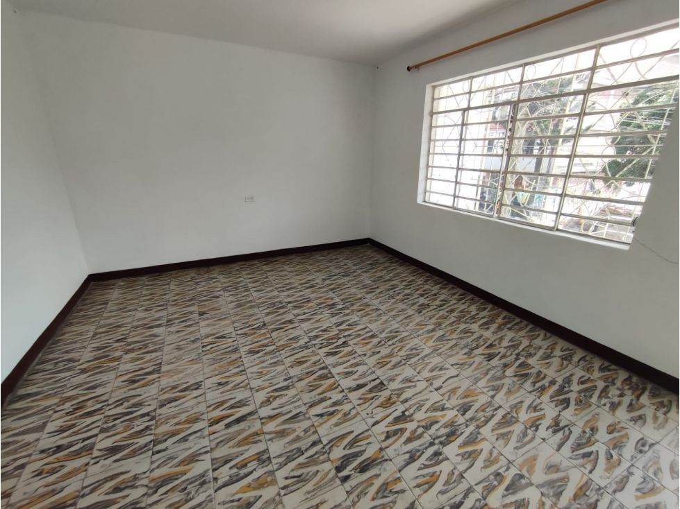 Casa en arriendo Antioquia Medellín San Isidro 150 m2 Habitaciones 3 Baños 1 Garajes 0 Precio $2200000