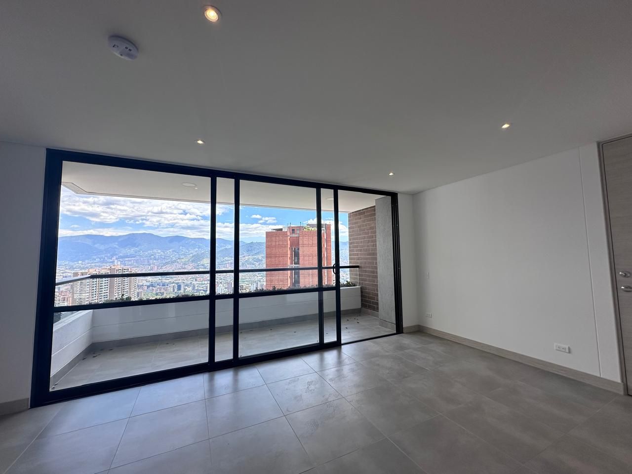 Apartamento en arriendo Antioquia Medellín Los Balsos No 2 65 m2 Habitaciones 1 Baños 2 Garajes 1 Precio $4700000