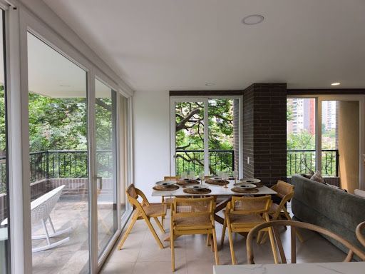 Apartamento en venta Antioquia Envigado La Inmaculada 143 m2 Habitaciones 3 Baños 4 Garajes 3 Precio $1479351346