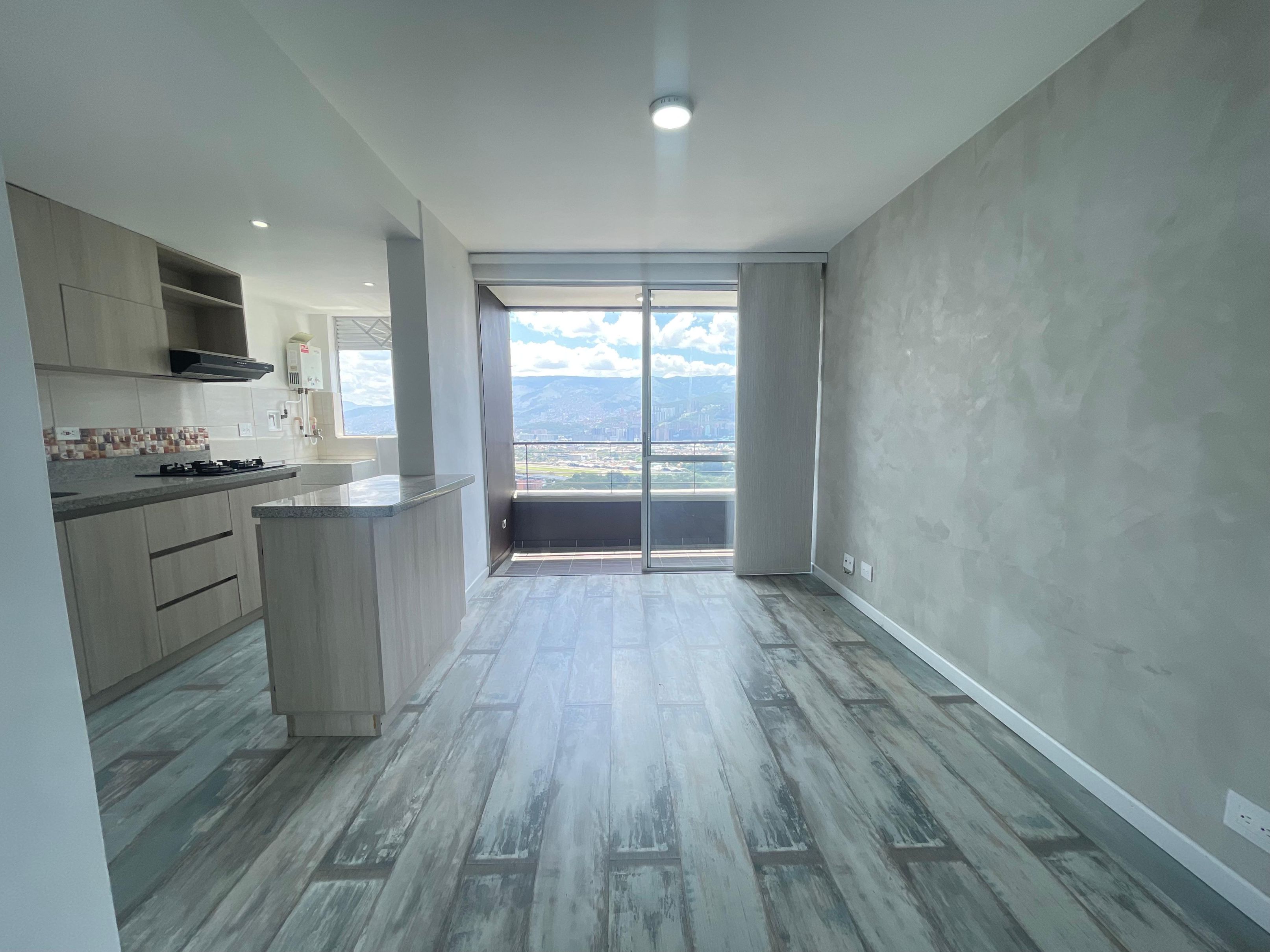Apartamento en arriendo Antioquia Medellín La Hondonada 68 m2 Habitaciones 3 Baños 2 Garajes 1 Precio $3300000