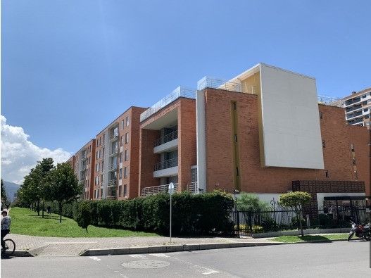 Apartamento en arriendo Cundinamarca Bogotá Pradera Norte 85 m2 Habitaciones 3 Baños 2 Garajes 1 Precio $2700000