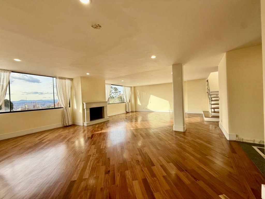 Apartamento en arriendo Cundinamarca Bogotá Las Acacias 278 m2 Habitaciones 3 Baños 4 Garajes 3 Precio $10800000