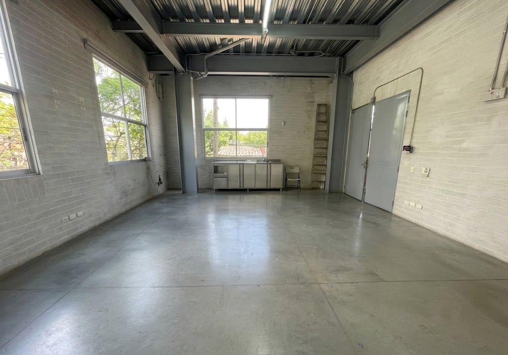 Oficina en arriendo Antioquia Itagüí Samaria Robles Del Sur 110 m2 Habitaciones 0 Baños 2 Garajes 0 Precio $6750000