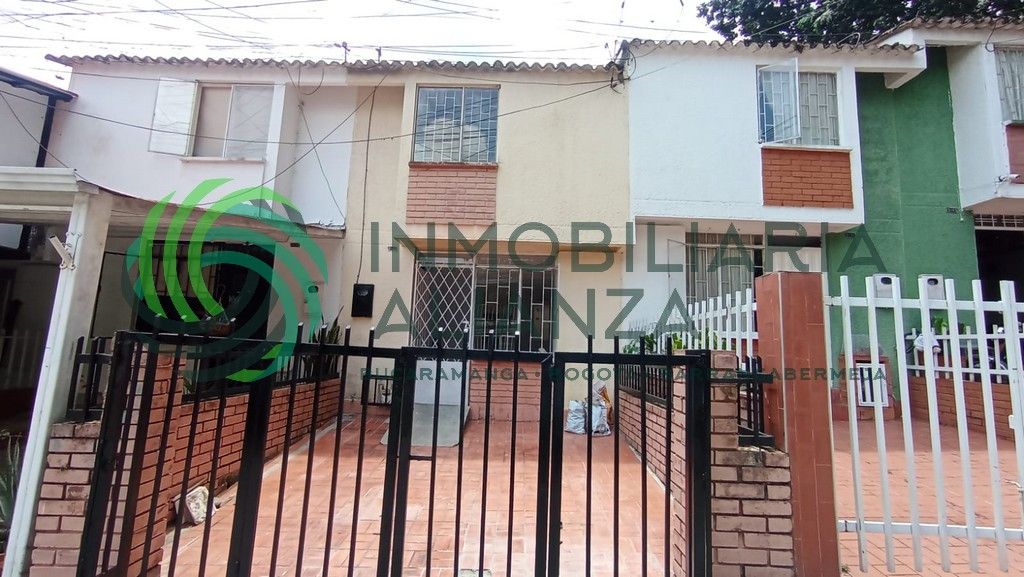 Casa en arriendo Santander Floridablanca Ub Plaza Marsella 62 m2 Habitaciones 3 Baños 2 Garajes 1 Precio $1000000