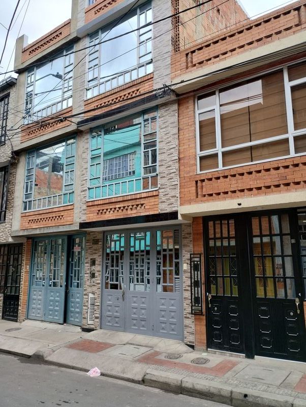 Casa en venta Cundinamarca Mosquera El Poblado 144 m2 Habitaciones 5 Baños 3 Garajes 0 Precio $349900000