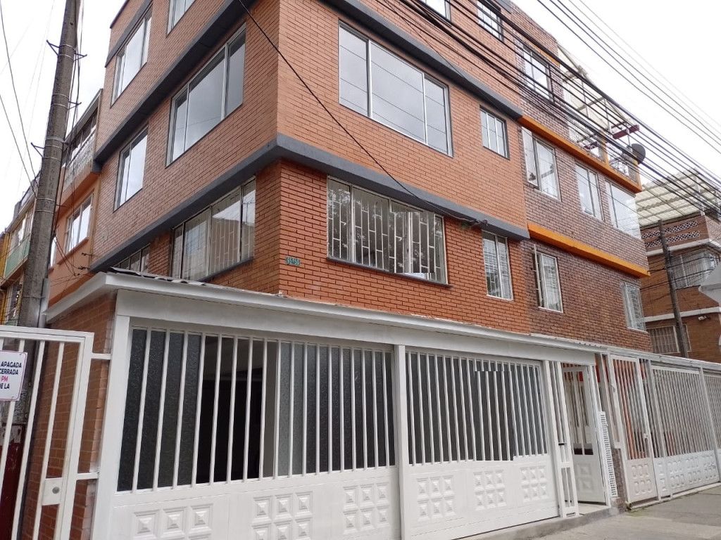 Local en arriendo Cundinamarca Bogotá Ciudad Bachué 58 m2 Habitaciones 0 Baños 1 Garajes 0 Precio $1400000