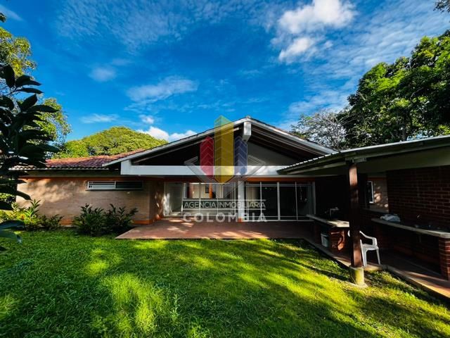 Casa en arriendo Tolima Ibagué Rincon Del Vergel 300 m2 Habitaciones 4 Baños 4 Garajes 2 Precio $7000000