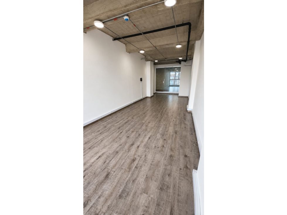 Oficina en arriendo Cundinamarca Bogotá Estoril 49 m2 Habitaciones 0 Baños 0 Garajes 1 Precio $4000000