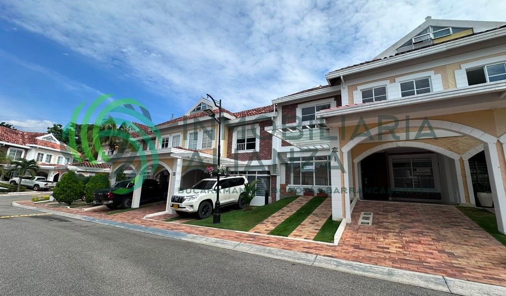 Casa en arriendo Santander Floridablanca Br La Toscana 212 m2 Habitaciones 4 Baños 5 Garajes 0 Precio $6305459