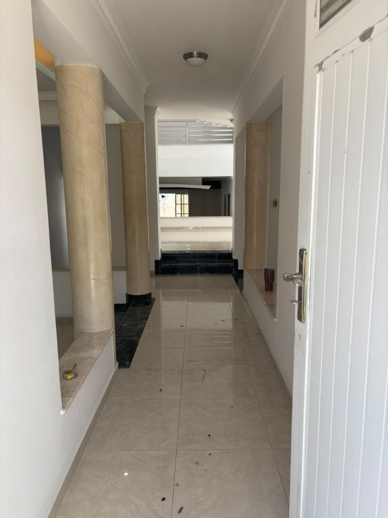 Casa en arriendo Valle Del Cauca Cali El Ingenio 520 m2 Habitaciones 5 Baños 6 Garajes 3 Precio $10000000