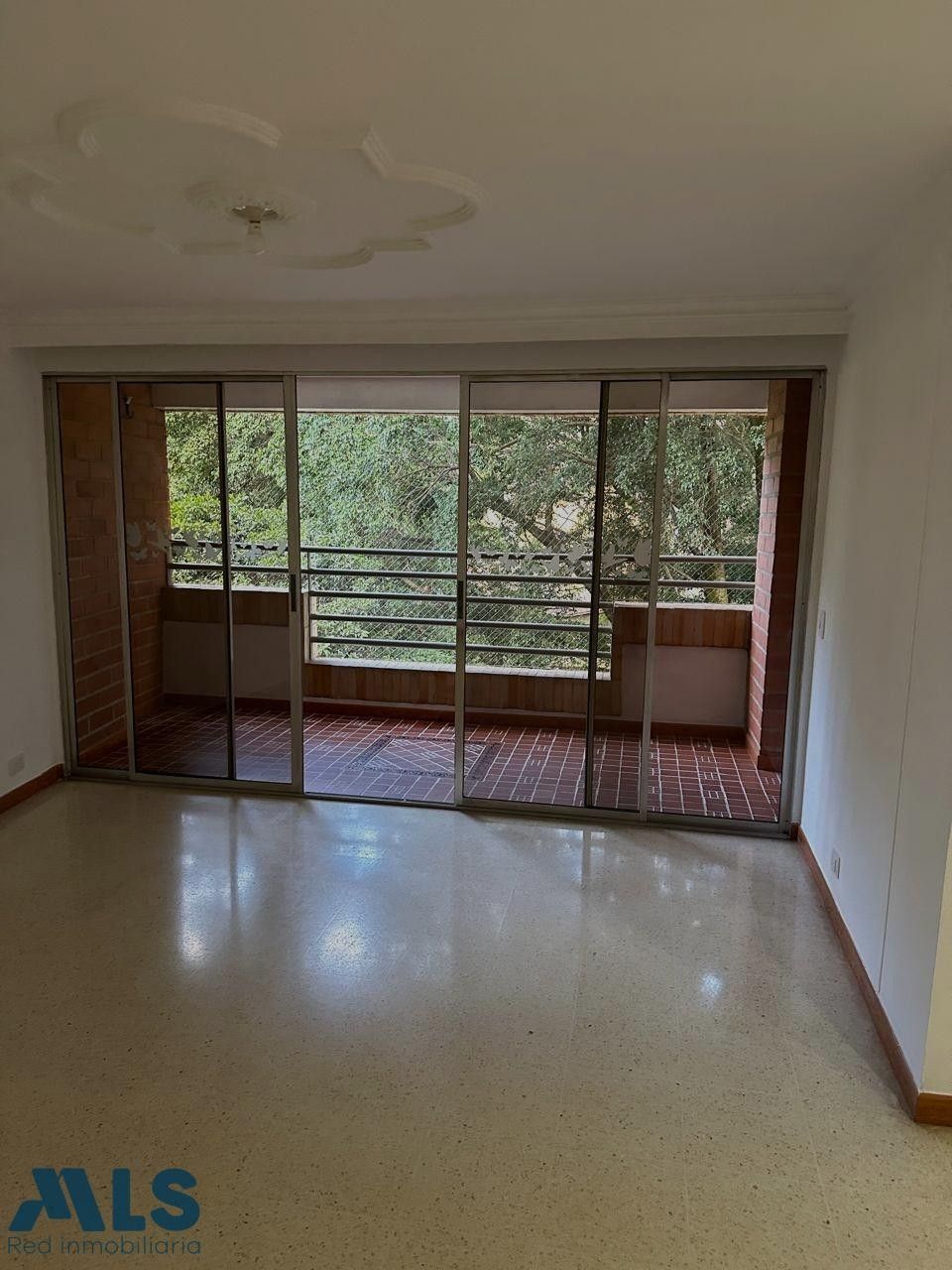 Inmuebles en Remate Apartamento en venta Antioquia Medellín Los Conquistadores 123 m2 Habitaciones 3 Baños 2 Garajes 1 Precio $850000000