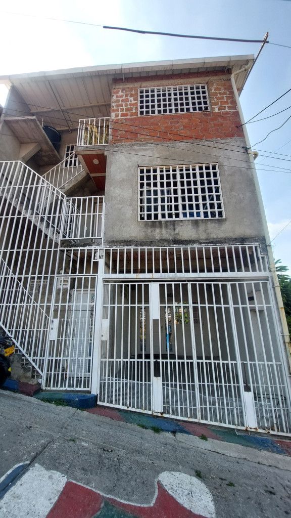 Apartamento en arriendo Valle Del Cauca Cali Tierra Blanca 65 m2 Habitaciones 2 Baños 1 Garajes 1 Precio $750000