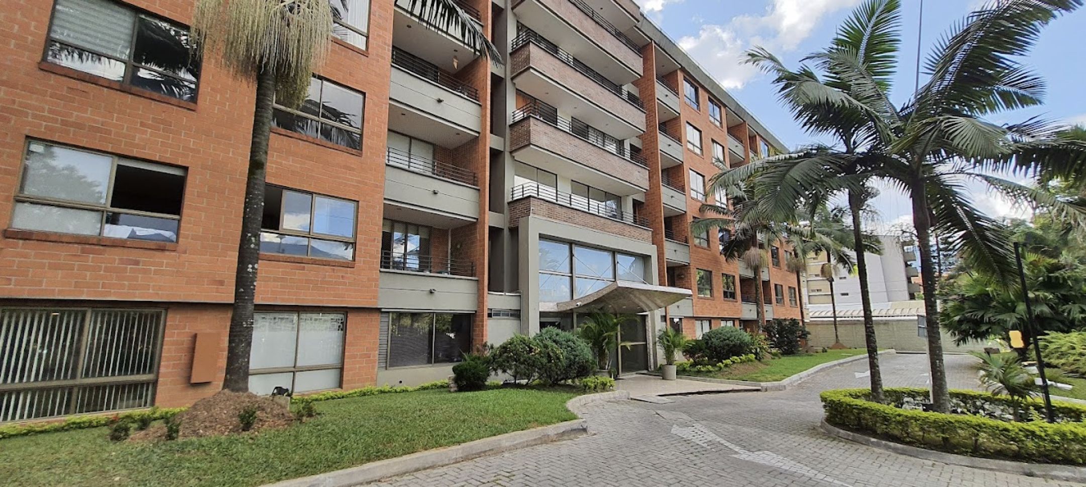 Apartaestudio en arriendo o venta Antioquia Medellín Cerro Nutibara 46 m2 Habitaciones 1 Baños 2 Garajes 1 Precio venta $375000000 Precio arriendo $2509100