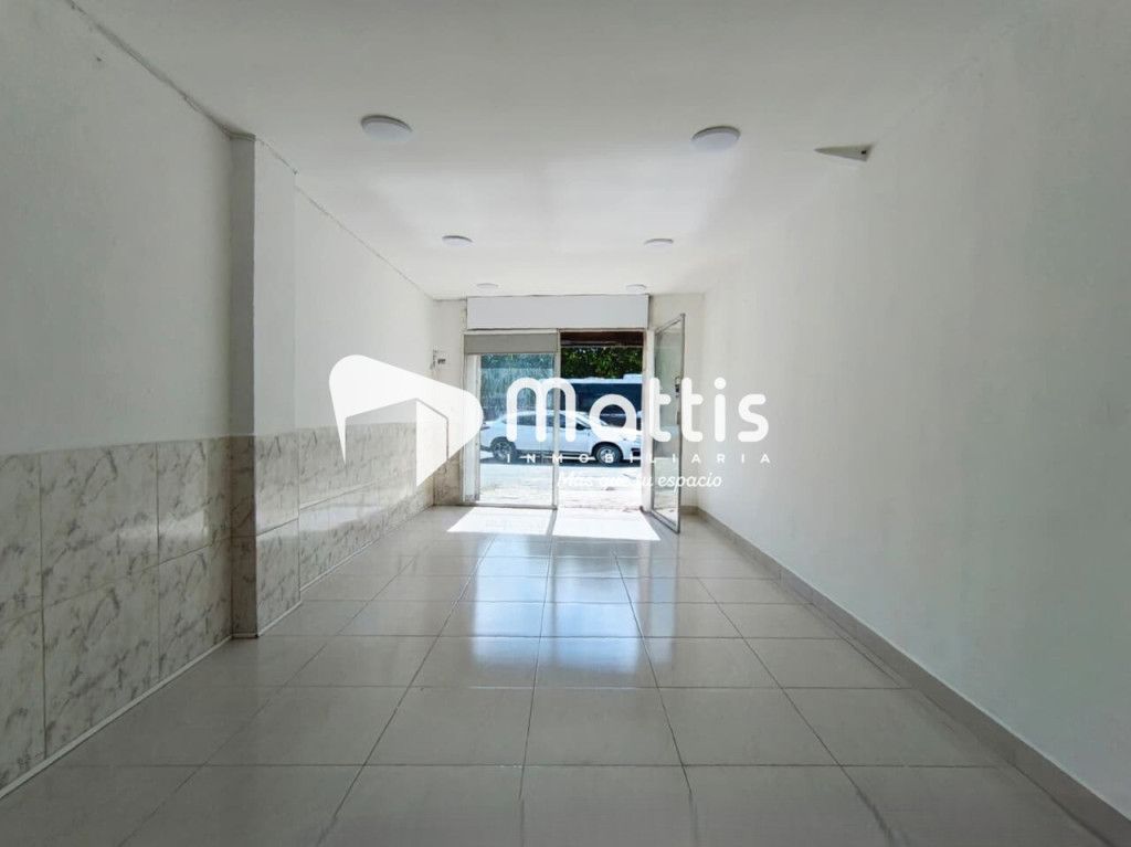 Local en arriendo Antioquia Medellín Naranjal 30 m2 Habitaciones 0 Baños 1 Garajes 0 Precio $3200000