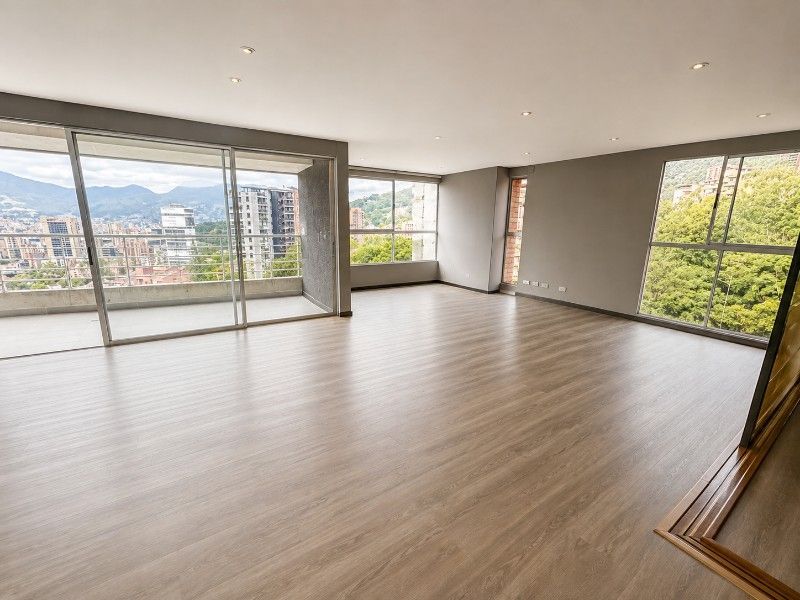 Apartamento en arriendo Antioquia Medellín Las Lomas No1 170 m2 Habitaciones 3 Baños 4 Garajes 1 Precio $9500000