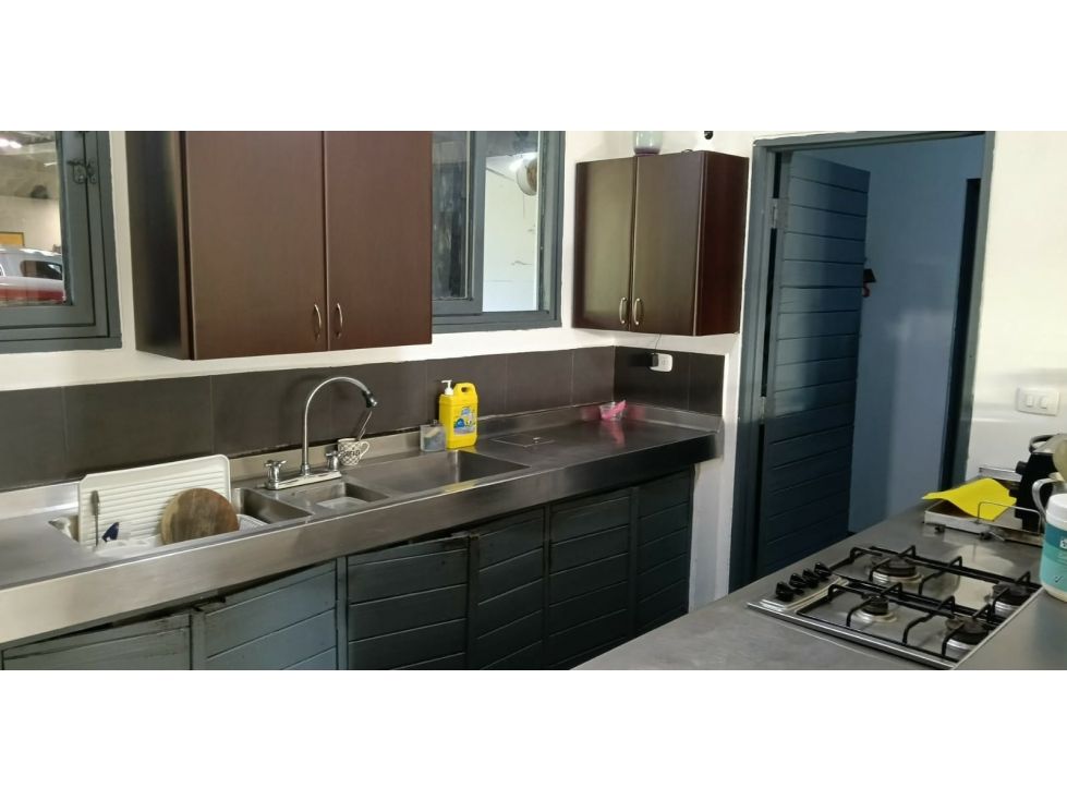 Casa en arriendo Caldas Manizales Manizales 300 m2 Habitaciones 4 Baños 3 Garajes 6 Precio $8000000