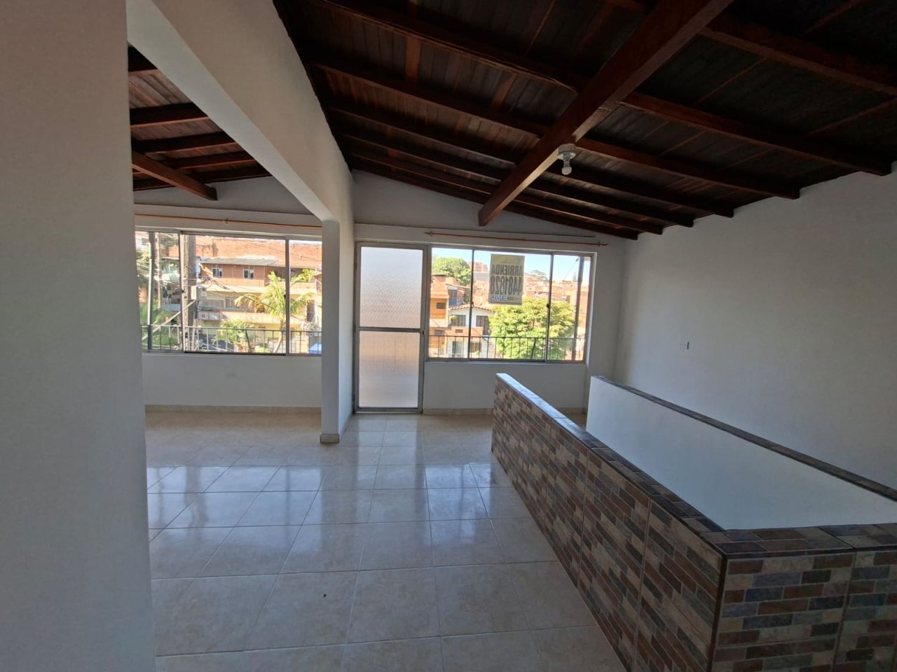 Apartamento en arriendo Antioquia Medellín Sevilla 95 m2 Habitaciones 3 Baños 1 Garajes 1 Precio $1900000