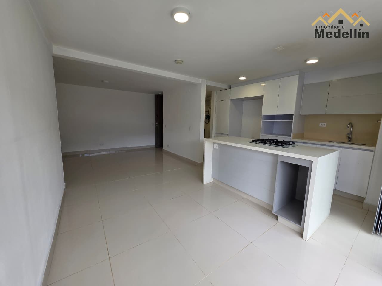 Apartamento en arriendo Antioquia Itagüí Cr Verde Vivo Ariza 77 m2 Habitaciones 3 Baños 2 Garajes 0 Precio $3500000