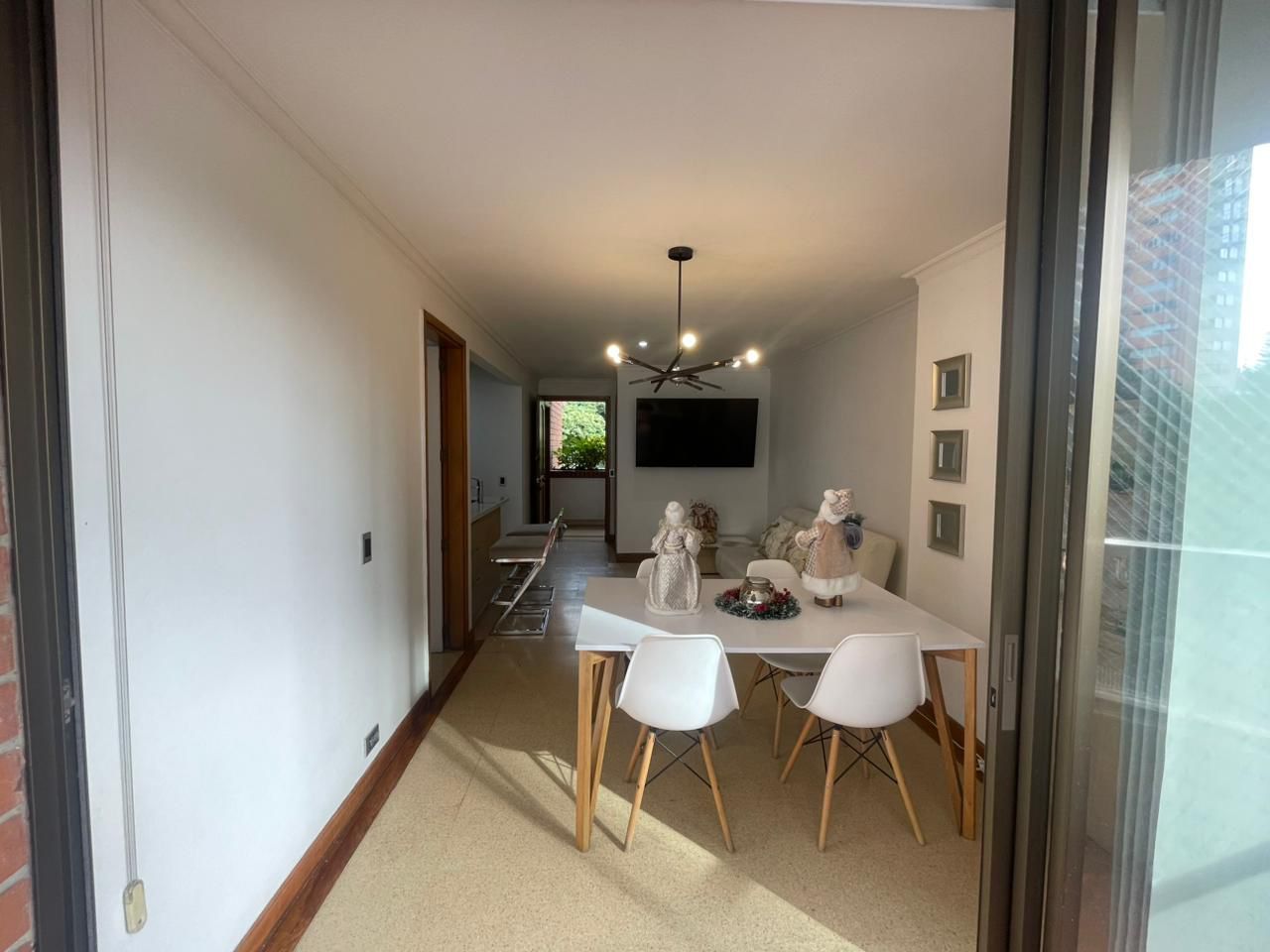 Apartaestudio en arriendo Antioquia Medellín La Aguacatala 53 m2 Habitaciones 1 Baños 2 Garajes 1 Precio $3400000