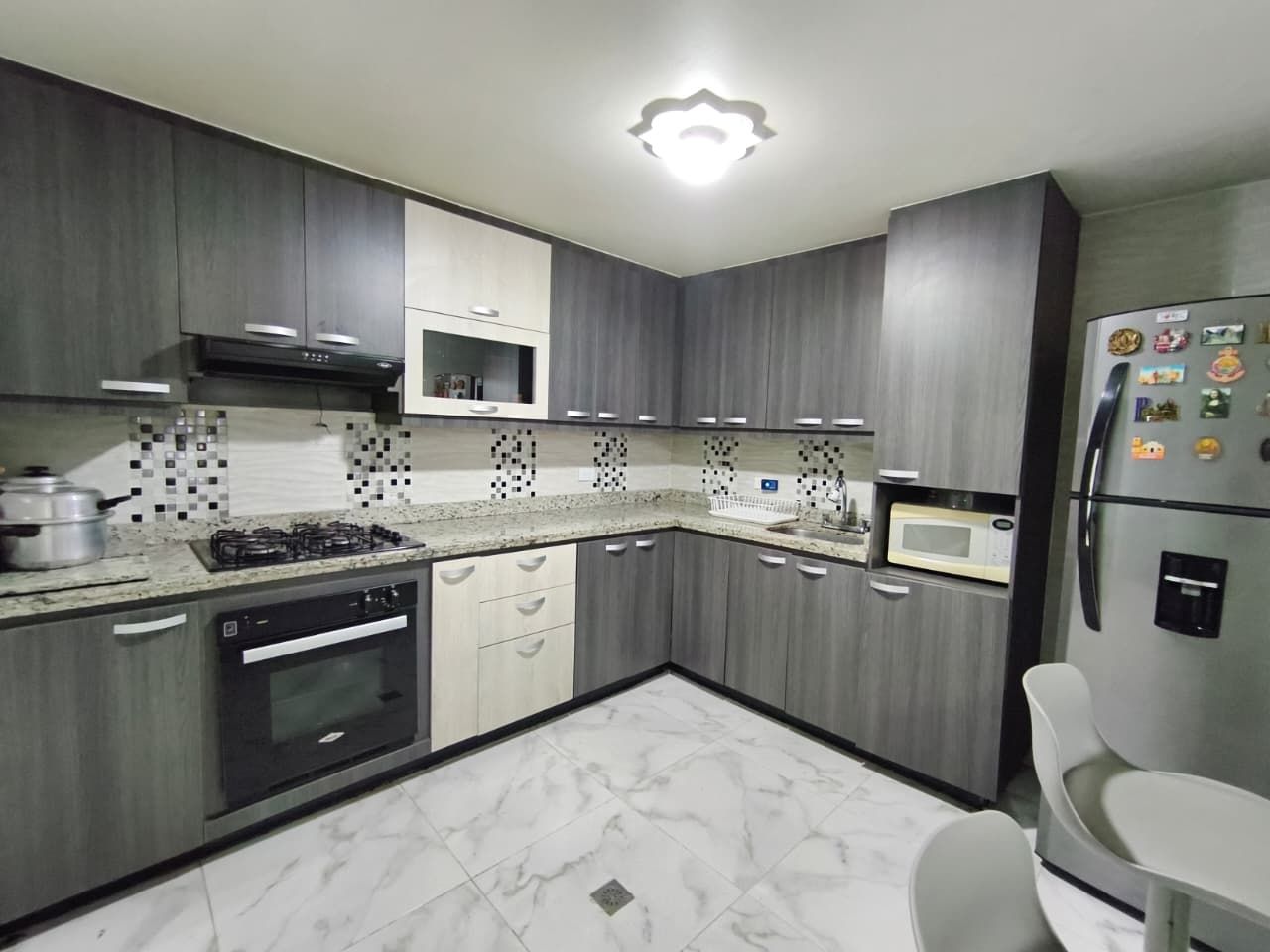Casa en arriendo Antioquia Medellín Florencia 160 m2 Habitaciones 5 Baños 2 Garajes 0 Precio $2860000