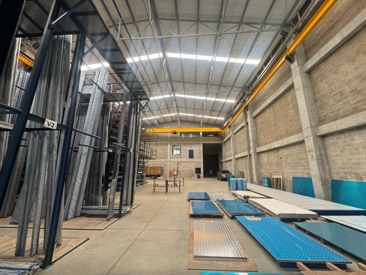 Bodega en arriendo Antioquia Rionegro Cuatro Esquinas 1246 m2 Habitaciones 0 Baños 6 Garajes 4 Precio $32000000
