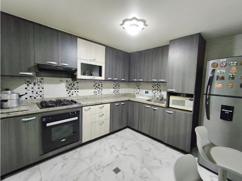 Casa en arriendo Antioquia Medellín Florencia 160 m2 Habitaciones 5 Baños 2 Garajes 0 Precio $2800000