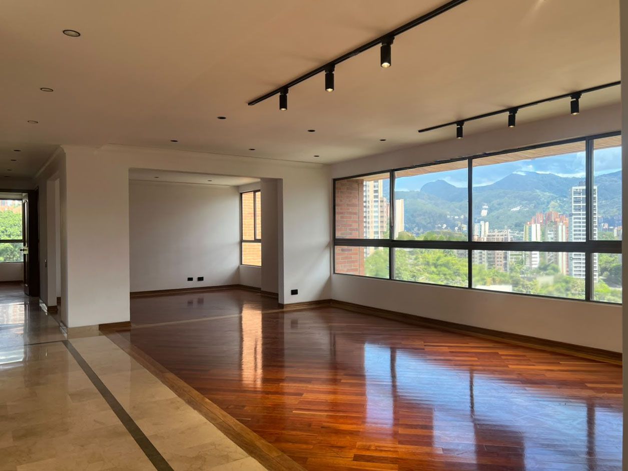 Apartamento en arriendo Antioquia Medellín Los Balsos No 2 211 m2 Habitaciones 3 Baños 4 Garajes 2 Precio $9150000