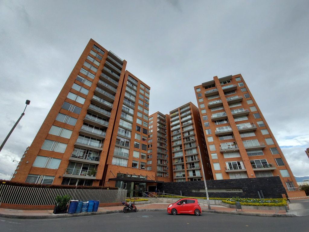 Apartaestudio en arriendo Cundinamarca Bogotá La Felicidad 40 m2 Habitaciones 1 Baños 2 Garajes 1 Precio $2100000