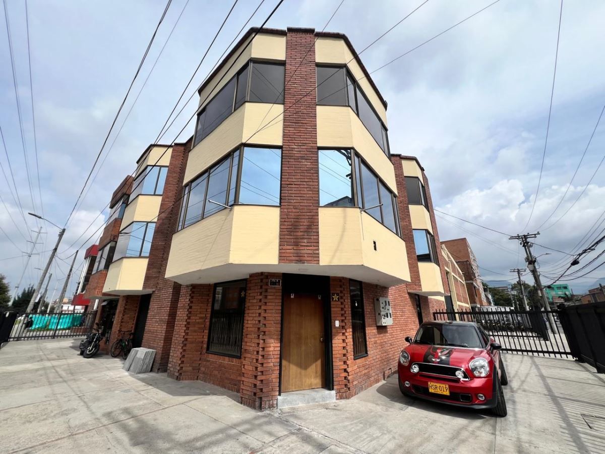 Local en arriendo Cundinamarca Bogotá Veraguas 198 m2 Habitaciones 0 Baños 3 Garajes 4 Precio $11000000
