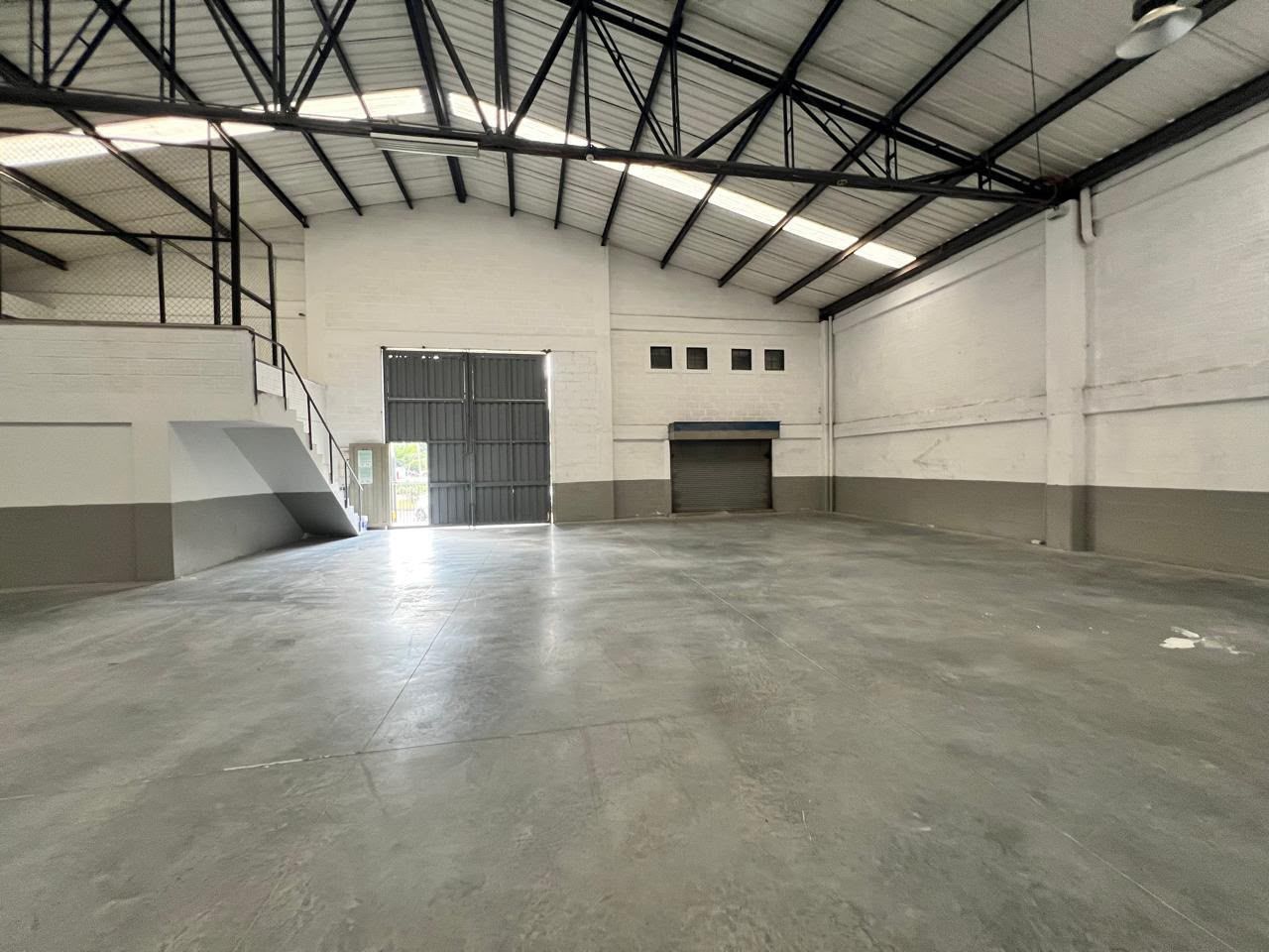 Bodega en arriendo Antioquia Rionegro Cuatro Esquinas 1500 m2 Habitaciones 0 Baños 6 Garajes 6 Precio $45000000