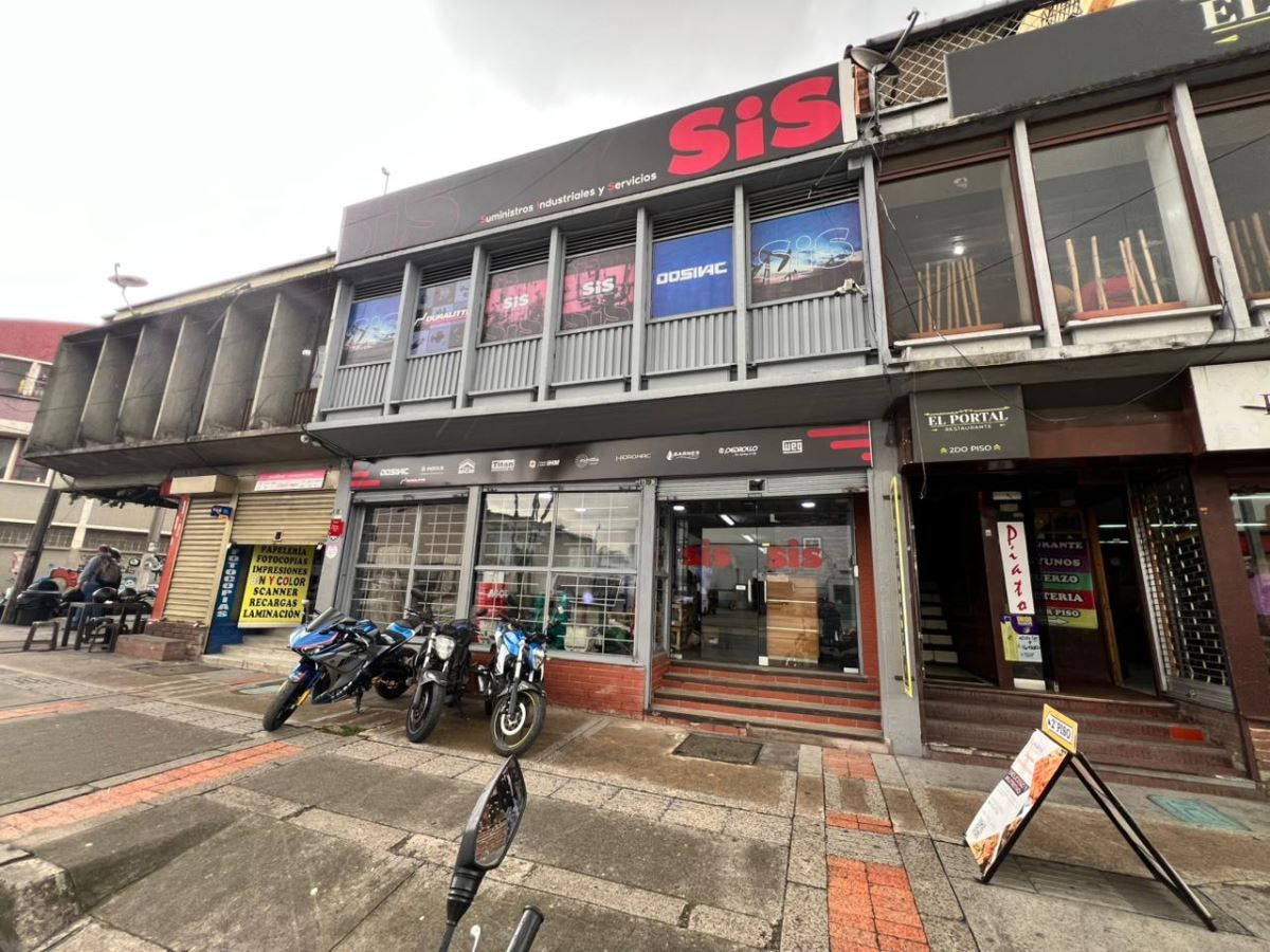 Local en arriendo Cundinamarca Bogotá Estación Central 275 m2 Habitaciones 0 Baños 3 Garajes 0 Precio $12000000