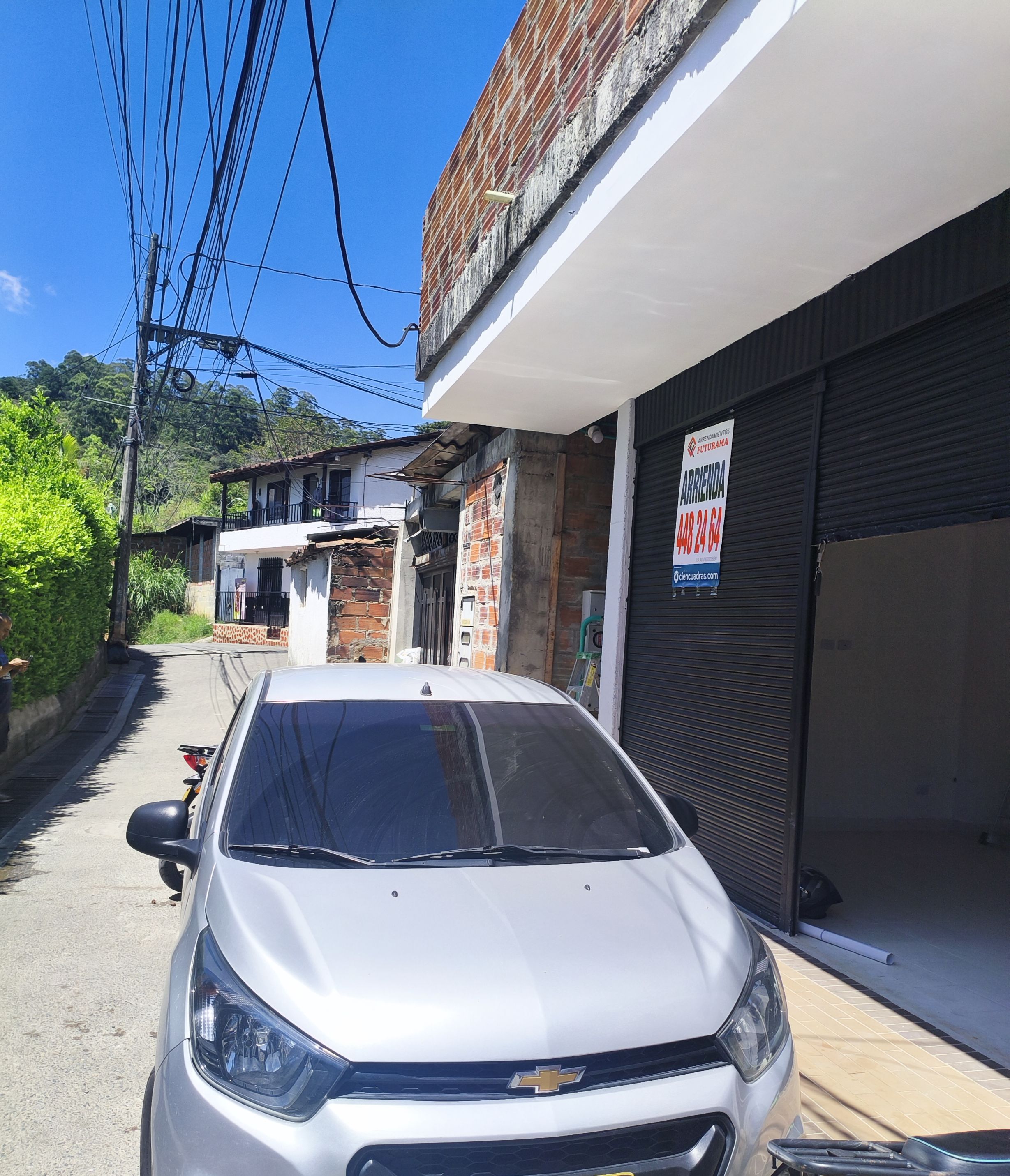 Local en arriendo Antioquia Medellín Las Violetas 60 m2 Habitaciones 0 Baños 1 Garajes 0 Precio $1800000