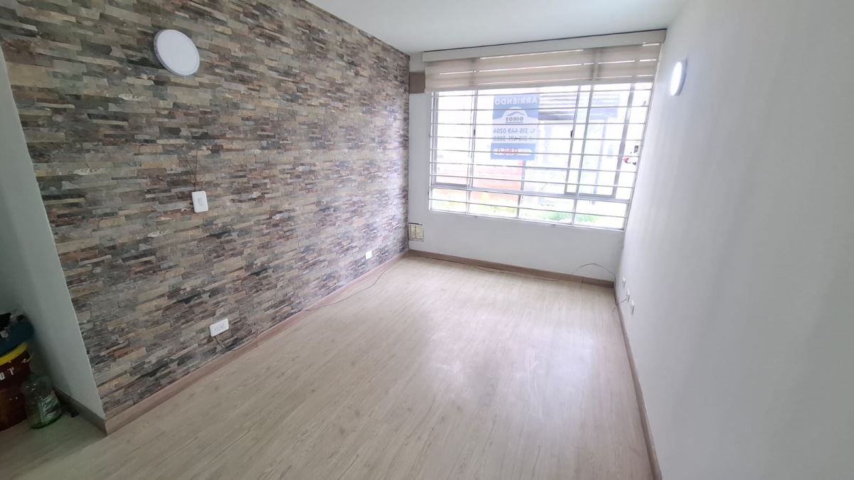 Apartamento en arriendo Cundinamarca Bogotá Rafael Escamilla 54 m2 Habitaciones 3 Baños 2 Garajes 0 Precio $1550000