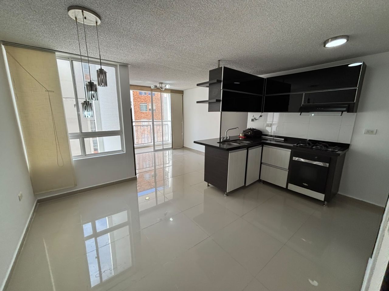Apartamento en arriendo Santander Floridablanca Cr Portal De Castilla 74 m2 Habitaciones 3 Baños 2 Garajes 1 Precio $2429000