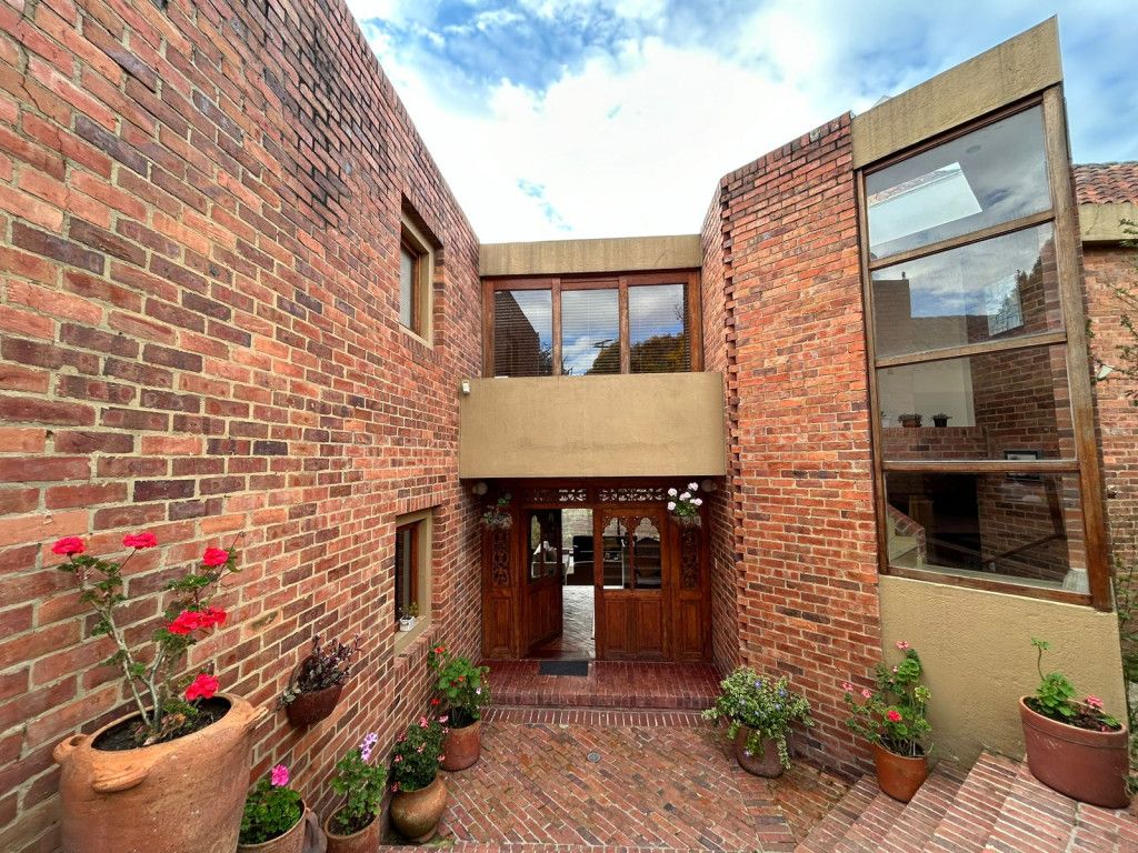 Casa en venta Cundinamarca La Calera La Calera 510 m2 Habitaciones 5 Baños 4 Garajes 5 Precio $2300000000