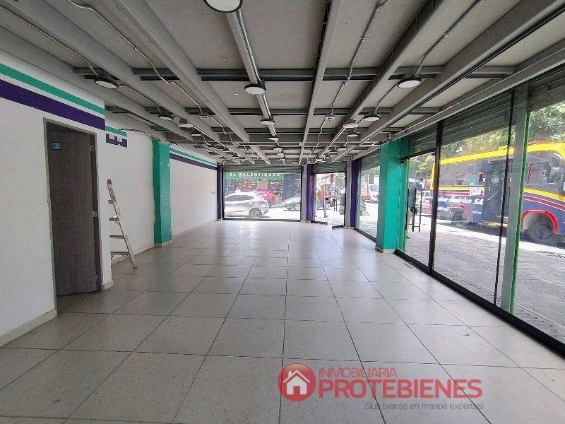 Local en arriendo Antioquia Medellín Guayaquil 58 m2 Habitaciones 0 Baños 1 Garajes 0 Precio $10000000