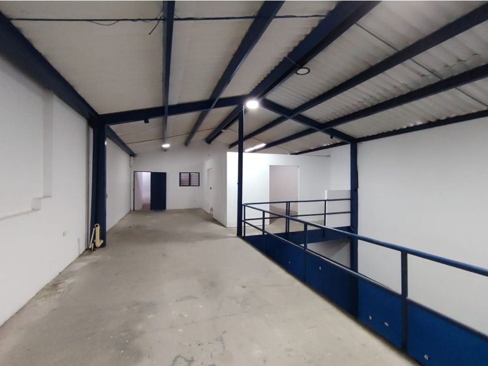 Bodega en arriendo Antioquia Medellín Miranda 280 m2 Habitaciones 0 Baños 5 Garajes 0 Precio $11000000