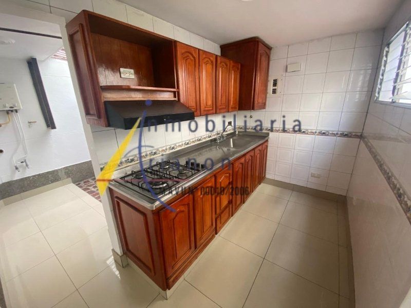 Apartamento en arriendo Antioquia Medellín Veinte De Julio 72 m2 Habitaciones 2 Baños 2 Garajes 0 Precio $2200000