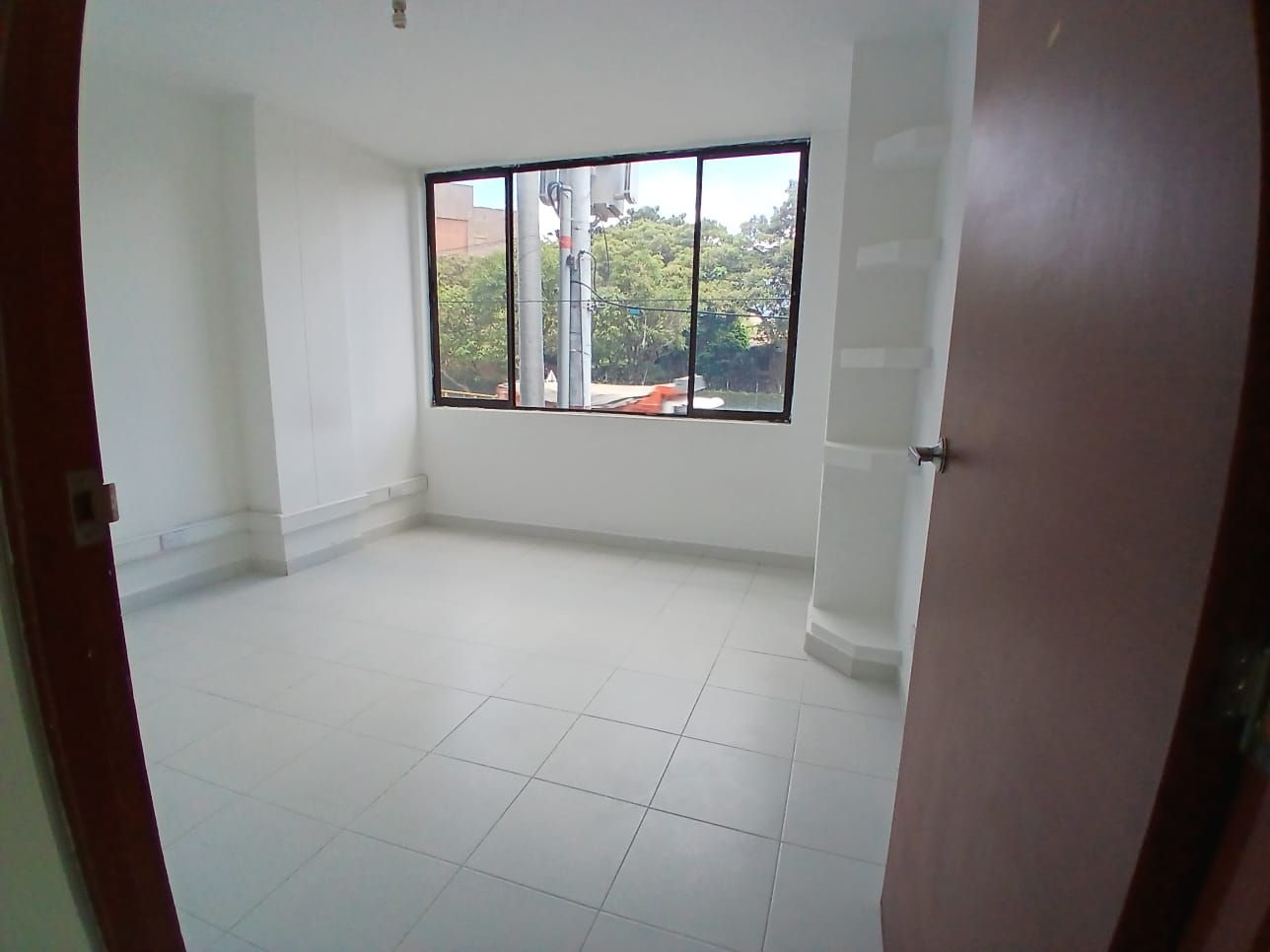 Oficina en arriendo Antioquia Medellín Bolivariana 20 m2 Habitaciones 0 Baños 1 Garajes 0 Precio $2200000