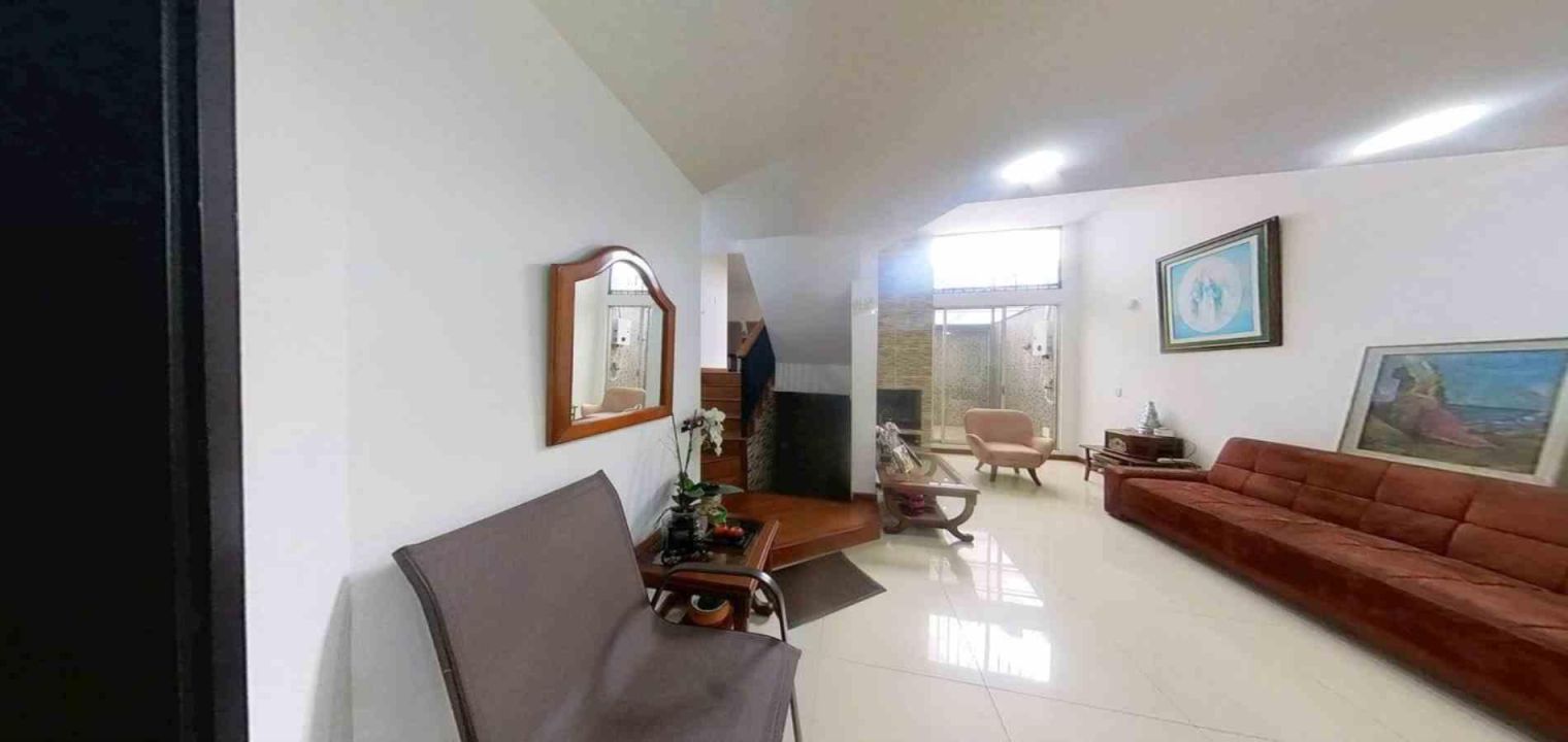 Casa en venta Cundinamarca Chía San Francisco 198 m2 Habitaciones 5 Baños 5 Garajes 2 Precio $730000000