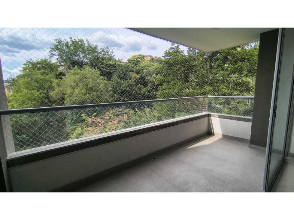 Apartamento en arriendo Antioquia Medellín San Diego 90 m2 Habitaciones 3 Baños 2 Garajes 2 Precio $4200000