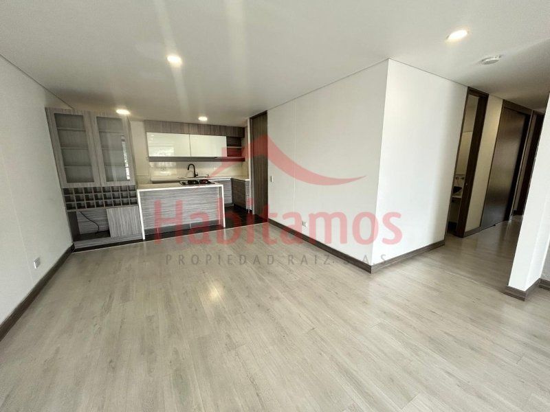 Apartamento en arriendo Antioquia Envigado La Inmaculada 140 m2 Habitaciones 3 Baños 4 Garajes 2 Precio $6800000
