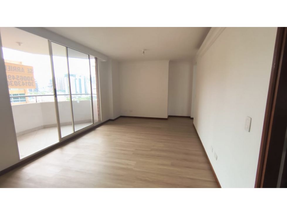 Apartamento en arriendo Antioquia Medellín San Diego 76 m2 Habitaciones 3 Baños 2 Garajes 1 Precio $3800000