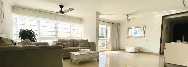 Apartamento en arriendo Atlántico Barranquilla Cr Brisas Del Mar 105 m2 Habitaciones 3 Baños 2 Garajes 1 Precio $2500000