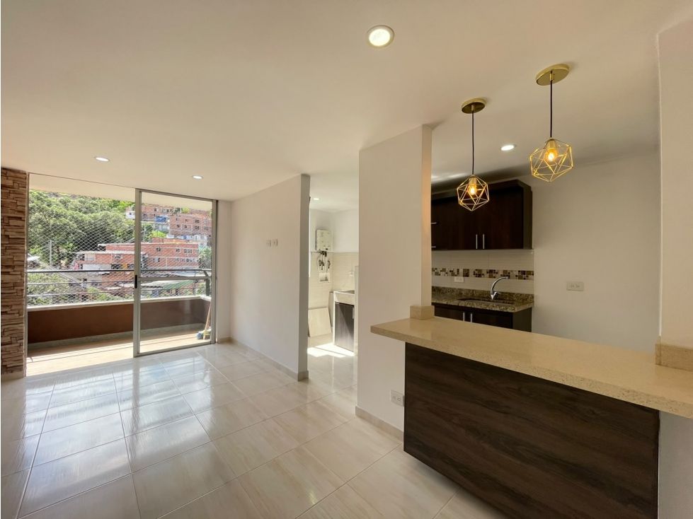 Apartamento en arriendo Antioquia Itagüí Vereda Los Gomez 62 m2 Habitaciones 3 Baños 2 Garajes 0 Precio $2300000