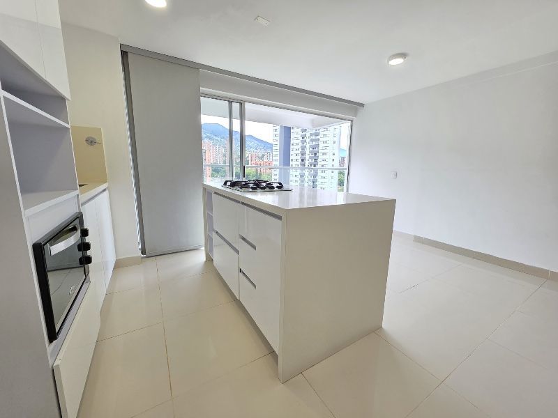 Apartamento en arriendo Antioquia Itagüí Cr Verde Vivo Ariza 1 m2 Habitaciones 3 Baños 2 Garajes 1 Precio $3700000