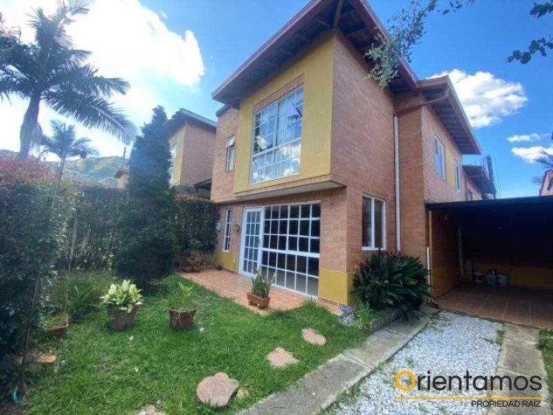 Casa en arriendo Antioquia La Ceja Payuco 85 m2 Habitaciones 3 Baños 3 Garajes 1 Precio $2600000