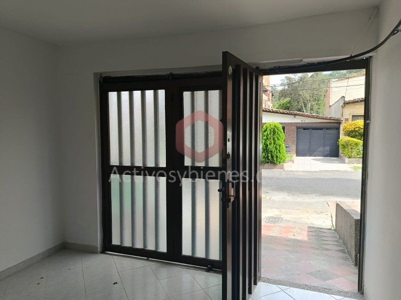 Apartamento en arriendo Antioquia Medellín Las Violetas 70 m2 Habitaciones 2 Baños 1 Garajes 1 Precio $2200000