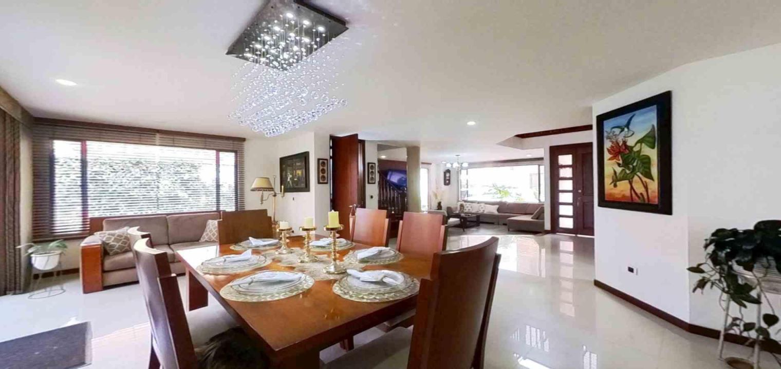 Casa en venta Cundinamarca Chía Br San Nicolas 284 m2 Habitaciones 4 Baños 5 Garajes 0 Precio $1269600000