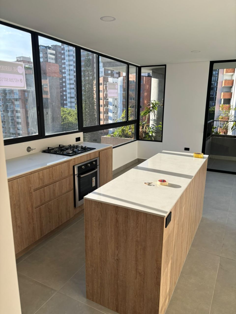 Apartamento en arriendo o venta Antioquia Medellín Castropol 89 m2 Habitaciones 2 Baños 3 Garajes 2 Precio venta $1450000000 Precio arriendo $8200000